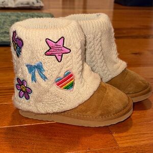 Steve Madden Frosty Sweater Boot with colorful patches size 12